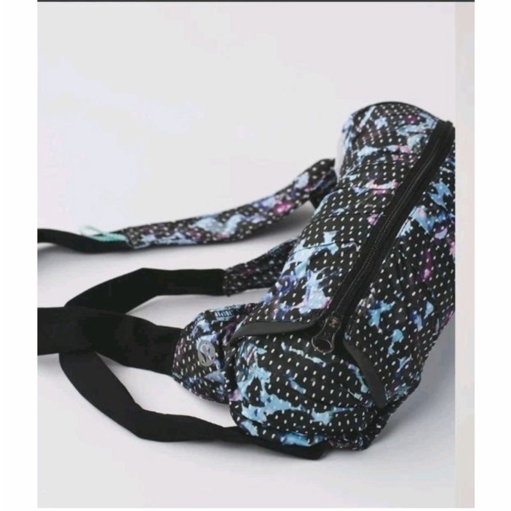 Lululemon back pack it jacket floral size 10 - Picture 3 of 13